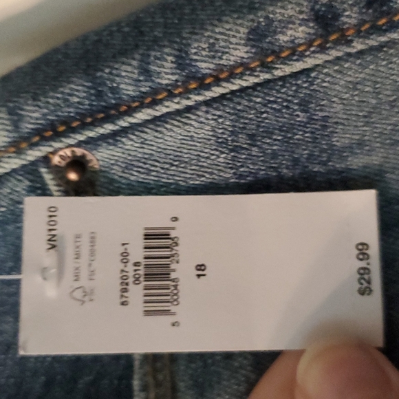 [*3 Items For $20 In Bundle*] Old Navy American flag Jean shorts - Picture 4 of 6